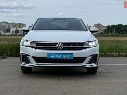 Белый Фольксваген e-Bora, объемом двигателя 0 л и пробегом 87 тыс. км за 12990 $, фото 1 на Automoto.ua