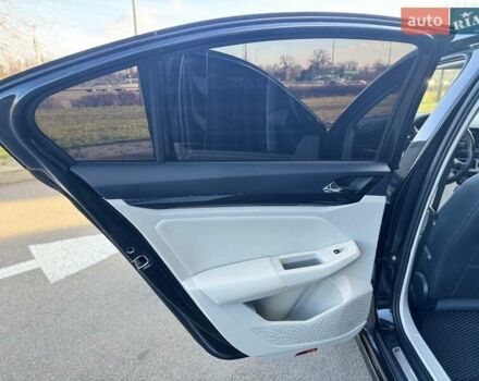 Черный Фольксваген e-Bora, объемом двигателя 0 л и пробегом 48 тыс. км за 15500 $, фото 9 на Automoto.ua