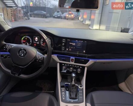 Черный Фольксваген e-Bora, объемом двигателя 0 л и пробегом 48 тыс. км за 15500 $, фото 6 на Automoto.ua