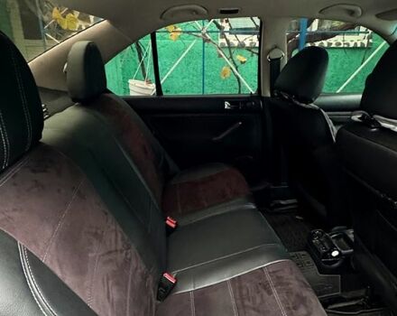 Серый Фольксваген e-Bora, объемом двигателя 1.6 л и пробегом 290 тыс. км за 3100 $, фото 4 на Automoto.ua