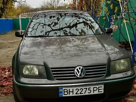 Сірий Фольксваген e-Bora, об'ємом двигуна 1.6 л та пробігом 290 тис. км за 3100 $, фото 1 на Automoto.ua