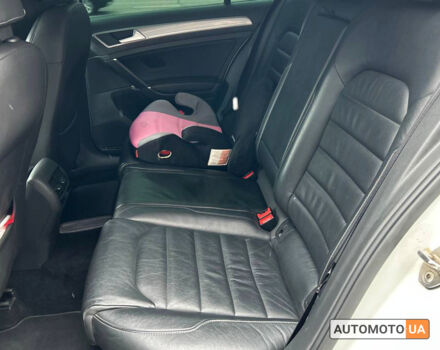 Белый Фольксваген e-Golf, объемом двигателя 24 л и пробегом 93 тыс. км за 10300 $, фото 13 на Automoto.ua