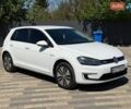 Белый Фольксваген e-Golf, объемом двигателя 0 л и пробегом 147 тыс. км за 9500 $, фото 10 на Automoto.ua