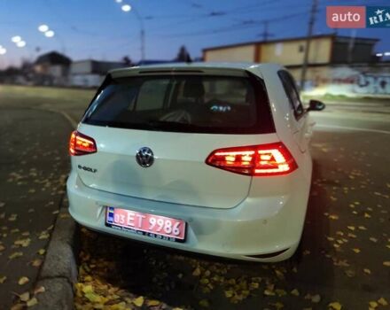 Білий Фольксваген e-Golf, об'ємом двигуна 0 л та пробігом 69 тис. км за 9111 $, фото 10 на Automoto.ua