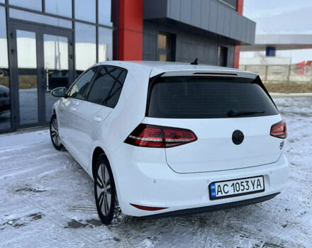 Белый Фольксваген e-Golf, объемом двигателя 0 л и пробегом 120 тыс. км за 7800 $, фото 3 на Automoto.ua