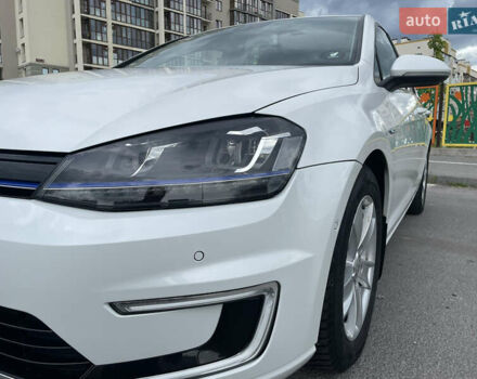 Белый Фольксваген e-Golf, объемом двигателя 0 л и пробегом 92 тыс. км за 9500 $, фото 8 на Automoto.ua