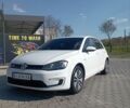 Белый Фольксваген e-Golf, объемом двигателя 0 л и пробегом 140 тыс. км за 8444 $, фото 6 на Automoto.ua