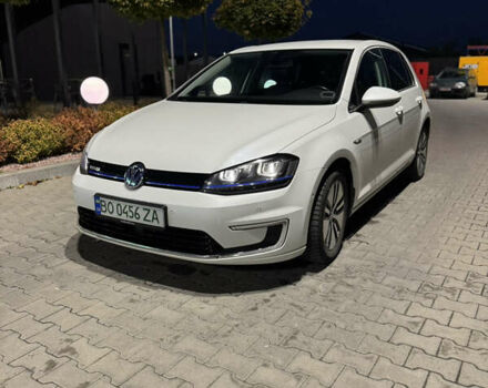 Белый Фольксваген e-Golf, объемом двигателя 0 л и пробегом 169 тыс. км за 8400 $, фото 19 на Automoto.ua