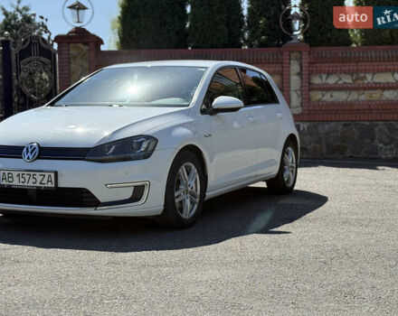 Белый Фольксваген e-Golf, объемом двигателя 0 л и пробегом 170 тыс. км за 8800 $, фото 10 на Automoto.ua