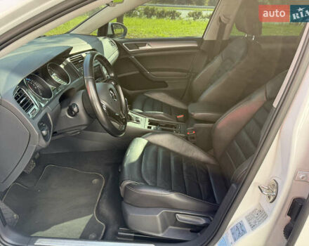 Белый Фольксваген e-Golf, объемом двигателя 0 л и пробегом 95 тыс. км за 9500 $, фото 31 на Automoto.ua