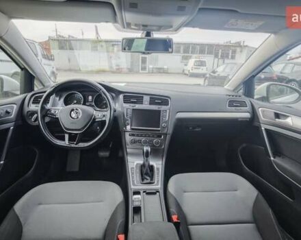 Белый Фольксваген e-Golf, объемом двигателя 0 л и пробегом 99 тыс. км за 7950 $, фото 7 на Automoto.ua