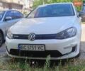 Белый Фольксваген e-Golf, объемом двигателя 0 л и пробегом 130 тыс. км за 8000 $, фото 1 на Automoto.ua