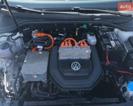 Білий Фольксваген e-Golf, об'ємом двигуна 0 л та пробігом 142 тис. км за 7900 $, фото 23 на Automoto.ua