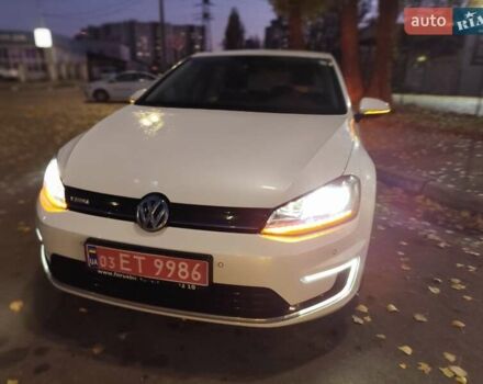 Білий Фольксваген e-Golf, об'ємом двигуна 0 л та пробігом 69 тис. км за 9111 $, фото 5 на Automoto.ua