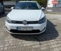 Белый Фольксваген e-Golf, объемом двигателя 0 л и пробегом 138 тыс. км за 9199 $, фото 2 на Automoto.ua