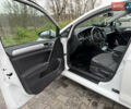 Белый Фольксваген e-Golf, объемом двигателя 0 л и пробегом 99 тыс. км за 8450 $, фото 11 на Automoto.ua