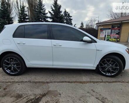 Білий Фольксваген e-Golf, об'ємом двигуна 0 л та пробігом 126 тис. км за 10200 $, фото 2 на Automoto.ua