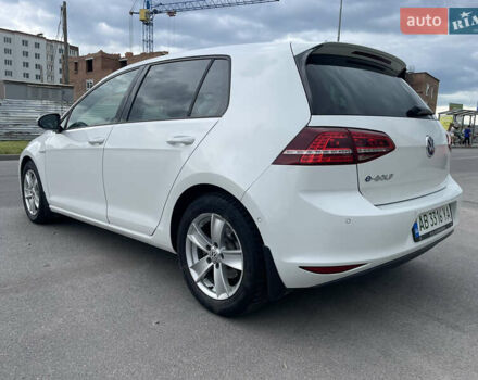 Белый Фольксваген e-Golf, объемом двигателя 0 л и пробегом 92 тыс. км за 9500 $, фото 12 на Automoto.ua