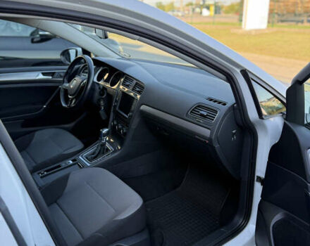 Белый Фольксваген e-Golf, объемом двигателя 0 л и пробегом 106 тыс. км за 7600 $, фото 10 на Automoto.ua