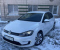 Білий Фольксваген e-Golf, об'ємом двигуна 0 л та пробігом 163 тис. км за 7450 $, фото 6 на Automoto.ua
