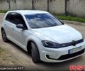 Белый Фольксваген e-Golf, объемом двигателя 0.12 л и пробегом 130 тыс. км за 10200 $, фото 1 на Automoto.ua