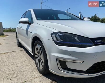 Білий Фольксваген e-Golf, об'ємом двигуна 0 л та пробігом 156 тис. км за 7500 $, фото 1 на Automoto.ua