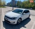 Белый Фольксваген e-Golf, объемом двигателя 0 л и пробегом 56 тыс. км за 11000 $, фото 1 на Automoto.ua
