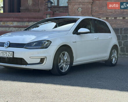 Белый Фольксваген e-Golf, объемом двигателя 0 л и пробегом 170 тыс. км за 8800 $, фото 2 на Automoto.ua