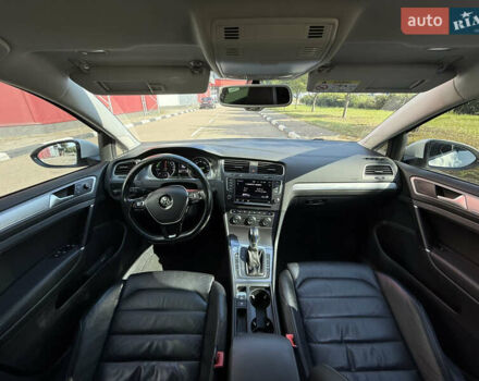 Белый Фольксваген e-Golf, объемом двигателя 0 л и пробегом 95 тыс. км за 9500 $, фото 25 на Automoto.ua