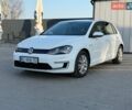 Белый Фольксваген e-Golf, объемом двигателя 0 л и пробегом 97 тыс. км за 8550 $, фото 1 на Automoto.ua