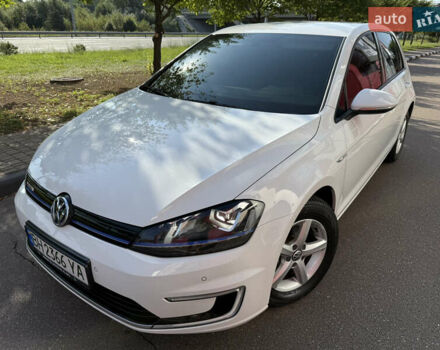 Белый Фольксваген e-Golf, объемом двигателя 0 л и пробегом 95 тыс. км за 9500 $, фото 17 на Automoto.ua