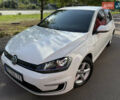 Белый Фольксваген e-Golf, объемом двигателя 0 л и пробегом 95 тыс. км за 9500 $, фото 17 на Automoto.ua