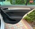 Белый Фольксваген e-Golf, объемом двигателя 0 л и пробегом 131 тыс. км за 8999 $, фото 29 на Automoto.ua