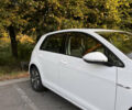 Белый Фольксваген e-Golf, объемом двигателя 0 л и пробегом 151 тыс. км за 8100 $, фото 9 на Automoto.ua
