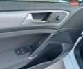 Белый Фольксваген e-Golf, объемом двигателя 0 л и пробегом 98 тыс. км за 8550 $, фото 36 на Automoto.ua