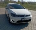 Белый Фольксваген e-Golf, объемом двигателя 0 л и пробегом 140 тыс. км за 8444 $, фото 8 на Automoto.ua