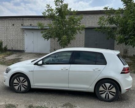 Белый Фольксваген e-Golf, объемом двигателя 0 л и пробегом 118 тыс. км за 10500 $, фото 4 на Automoto.ua