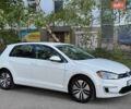 Белый Фольксваген e-Golf, объемом двигателя 0 л и пробегом 126 тыс. км за 8000 $, фото 2 на Automoto.ua