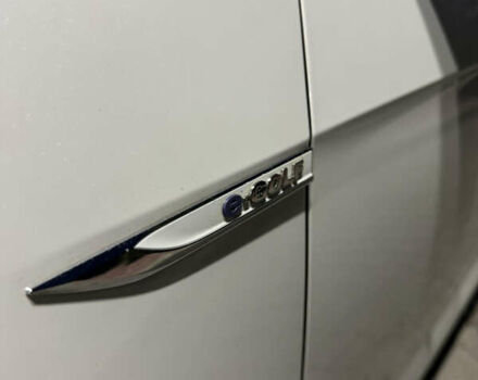 Белый Фольксваген e-Golf, объемом двигателя 0 л и пробегом 169 тыс. км за 8400 $, фото 15 на Automoto.ua