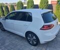 Белый Фольксваген e-Golf, объемом двигателя 0 л и пробегом 138 тыс. км за 7600 $, фото 1 на Automoto.ua