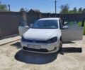 Белый Фольксваген e-Golf, объемом двигателя 0 л и пробегом 78 тыс. км за 10000 $, фото 12 на Automoto.ua
