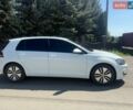 Белый Фольксваген e-Golf, объемом двигателя 0 л и пробегом 183 тыс. км за 8390 $, фото 7 на Automoto.ua