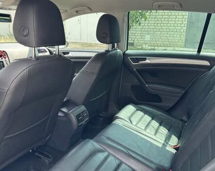 Белый Фольксваген e-Golf, объемом двигателя 0 л и пробегом 118 тыс. км за 10500 $, фото 10 на Automoto.ua