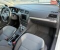 Белый Фольксваген e-Golf, объемом двигателя 0 л и пробегом 97 тыс. км за 8350 $, фото 36 на Automoto.ua