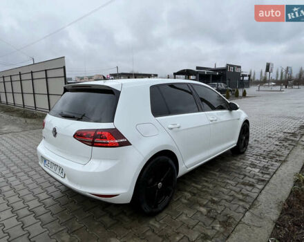 Белый Фольксваген e-Golf, объемом двигателя 0 л и пробегом 104 тыс. км за 9000 $, фото 6 на Automoto.ua