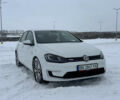 Белый Фольксваген e-Golf, объемом двигателя 0 л и пробегом 132 тыс. км за 8399 $, фото 2 на Automoto.ua