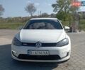 Белый Фольксваген e-Golf, объемом двигателя 0 л и пробегом 132 тыс. км за 8999 $, фото 7 на Automoto.ua