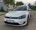 Белый Фольксваген e-Golf, объемом двигателя 0 л и пробегом 138 тыс. км за 9200 $, фото 1 на Automoto.ua