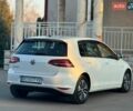 Белый Фольксваген e-Golf, объемом двигателя 0 л и пробегом 98 тыс. км за 8550 $, фото 24 на Automoto.ua