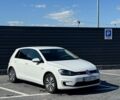 Белый Фольксваген e-Golf, объемом двигателя 0 л и пробегом 153 тыс. км за 8800 $, фото 1 на Automoto.ua